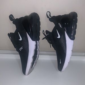 Nike Air Max 270 Black/White Womens Sneakers Size 7.5 AH6789-001 what’s ur offer